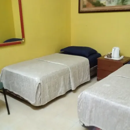 Al Funduq Motel 1