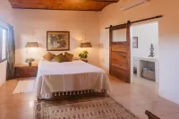 Luxury King Suite in Boutique Hotel