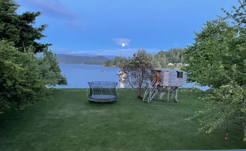 2 bedroom Oceanfront - Billing spit