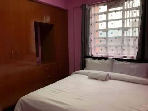奈瓦沙豪華套房噴泉公寓