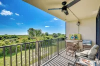 Beachfront St Augustine Beach Condo, Stunning View - Merinäköala