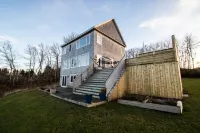 Luxury Hillside Home Overlooking Cabot Links