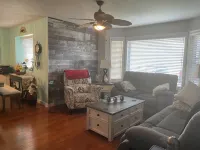 Kozy Retreat with Pool