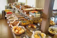 Orion Hotel - พร้อมอาหารเช้า