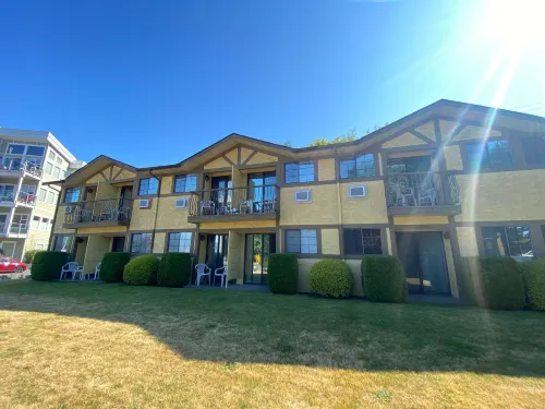 Wessex Inn by the Sea Hotels in Duncan