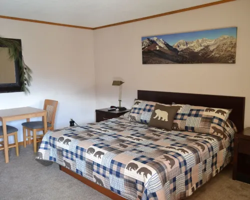 The Village Inn Motel and Restaurant Hotels in Custer County