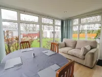 Largieholm Hotels in Cumnock