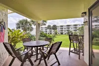 St. Augustine Beach Condo w/ Patio & Pool Access! - Wifi
