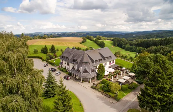 瓦爾德斯魯酒店