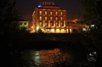 Hotel Cavour Hotel in zona Fosso della Mola
