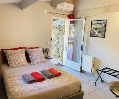 Le Domaine d'Alèzen Hotels in Miramas