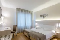 Logis Hôtel l'Orée du Bois