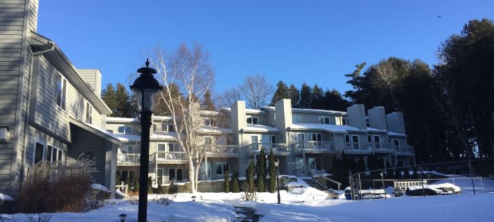 Evergreen Hill Condominiums Hotels in Door County