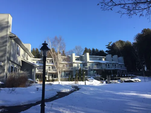 Evergreen Hill Condominiums Hotels in Baileys Harbor