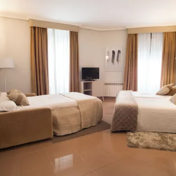 Hotel Las Moradas Отели рядом с достопримечательностью «City Hall»