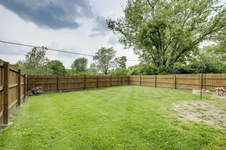 1 Mi to IU: Hoosier Home w/ Fire Pit & Fenced Yard