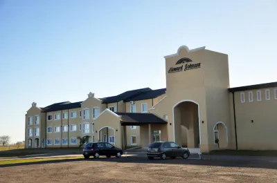 Howard Johnson by Wyndham Pergamino Hotels in Pergamino Partido
