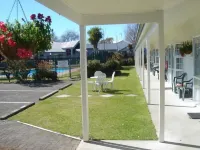 Colonial Court Motel Hotels in Cambridge