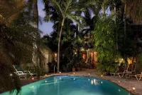Tropical Inn - Private Pools