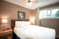 Buccaneer Inn