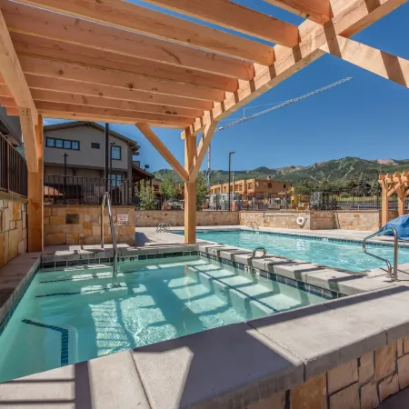 , Walk to Skiing at Cabriolet, Mountain View, Shared Pool and Hot Tub, Gym