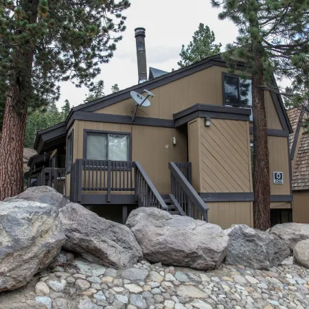 Bigwood 63 Cozy Mountain Home, 1 Car Garage, Close to Eagle Lodge by RedAwning