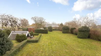 Bij Aquamarijn فنادق في 