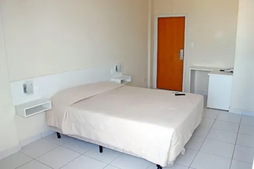 Habitat Hotel de Leme Ltda فنادق في أراراس