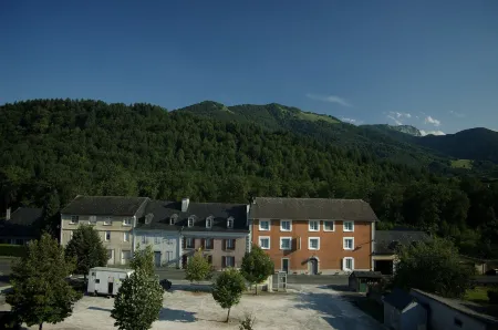 Hôtel Ladagnous Отели в г. Лестель-Бетарам
