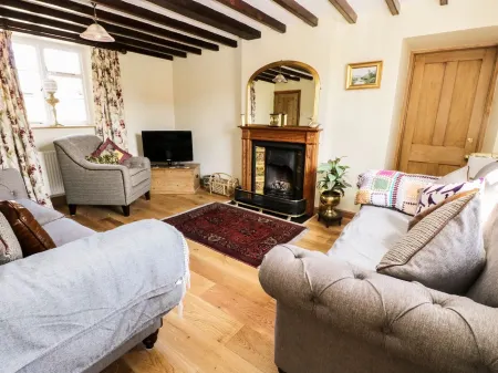 Auburn House Отели в г. Бидлем