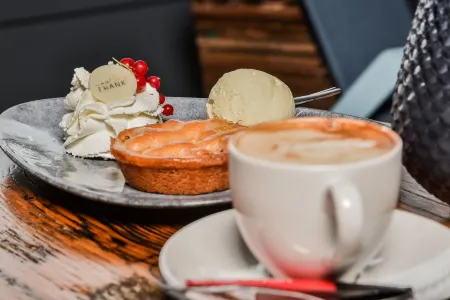 Hotel Zwartewater Отели в г. Blokzijl