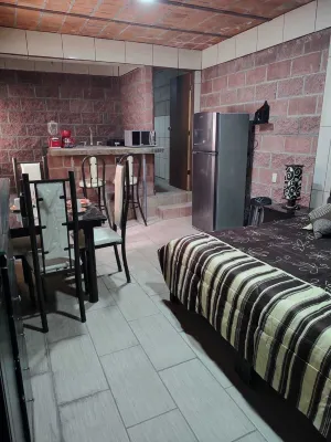 ポサダカンペストレロスシプレセス