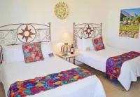 El Encanto Inn & Suites