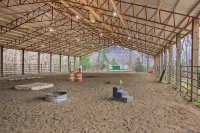 Cabin w/ Fire Pit: 7 Mi to Downtown Morganton! Hotels in Morganton