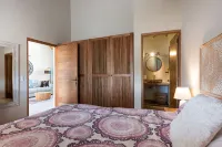 Takuma Boutik Hotel Hotel di 