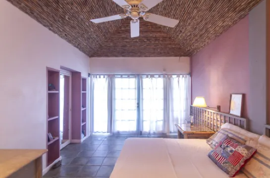 Bequia Beachfront Villas - 3-Star