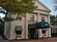 Maplewood Hotel Hotels in Saugatuck