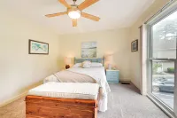 Patio + Pool Access: North Myrtle Beach Retreat! - spa