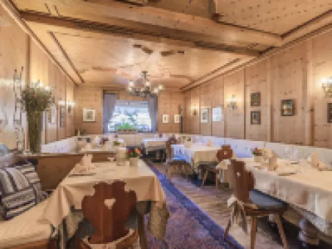 Hotel Restaurant Langgenhof Hotels in Brunico