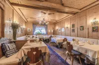 Hotel Restaurant Langgenhof Hotels in Chienes