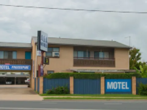 A & A Motel فنادق في بروسربين