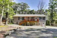Walk to Lake Wallenpaupack Poconos Vacation Home - 3-Star