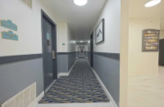 Greenwoods Inn & Suites