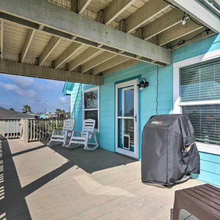 Surfside Beach Family Home 2 Blocks to Gulf!