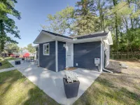 Stylish Grass Lake Retreat - Steps to Park! Hotels in Jackson County