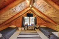 1 Mi to Beach & Lake: Breezy Point Cabin w/ Yard! - Wifi