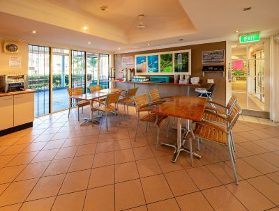 共有エリア ケアンズ クイーンズ コートの写真