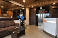 DE COMFORT EXECUTIVE Hotels in Kemsewadi