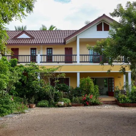 Baan Sara Boutique Resort