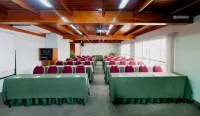 Faraona Grand Hotel Hotel di Miraflores